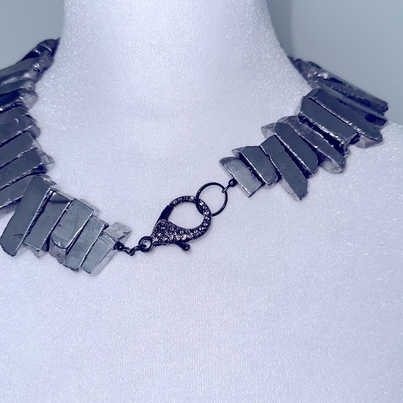 Steel colored vertical stone beads circle into a 18” choker. - Picture 4 of 4